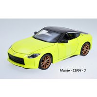 Maisto 1:24 Nissan Z 2023 (yellow) - code Maisto 32904, modely aut