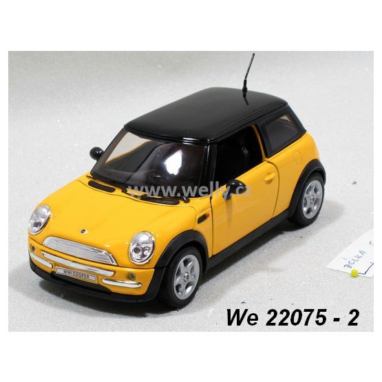 Welly 1:24 Mini Cooper (yellow) - code Welly 22075, modely aut