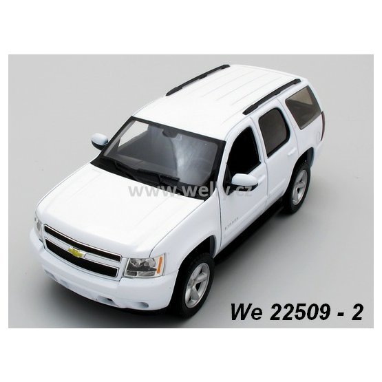 Welly 1:24 Chevrolet 2008 Tahoe (white) - code Welly 22509, modely aut