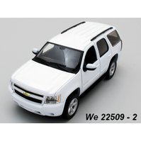 .Welly 1:24 MOQ Chevrolet 2008 Tahoe (white) - code Welly 22509, modely aut