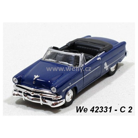 Welly 1:34-39 Ford ´53 Crestline Sunliner convert. (violet)- code Welly 42331C