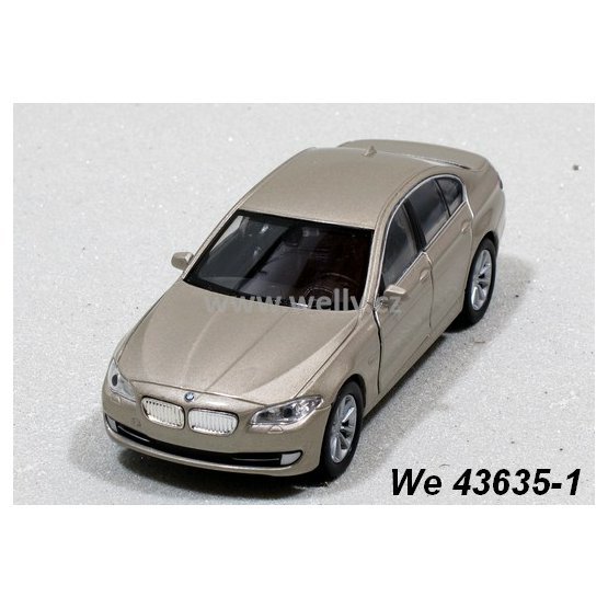 Welly 1:34-39 BMW 535i (beige) - code Welly 43635