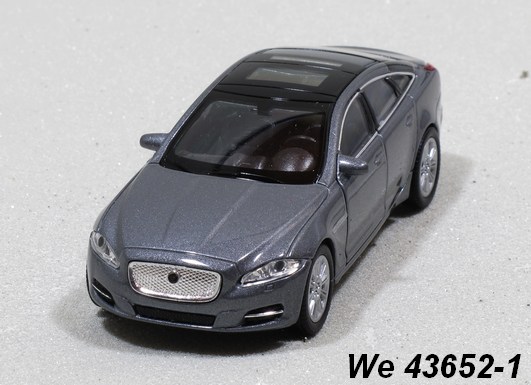 Jaguar: XK Coupé (2005) - 'Linea Bianco' - Branco - 1:43