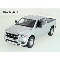 Welly 1:24 Dodge Ram 1500 (silver) - code Welly 24104, modely aut