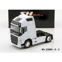 Welly 1:32 Volvo FH 4x2 (white) - code Welly 32690S, model tahače