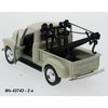 Chevrolet 1953 Tow Truck (cream) - code Welly 43743, modely aut